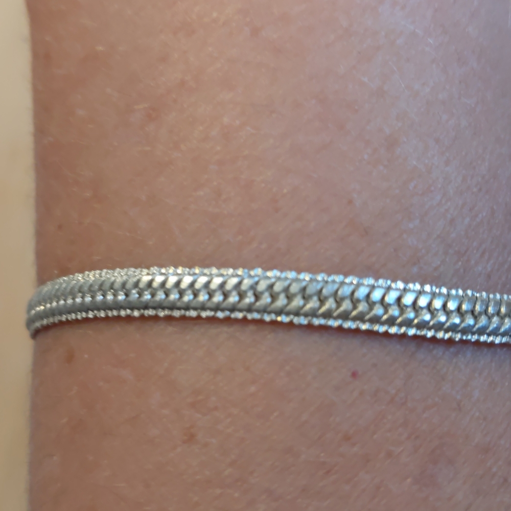 Anklet - Picture 2 of 6